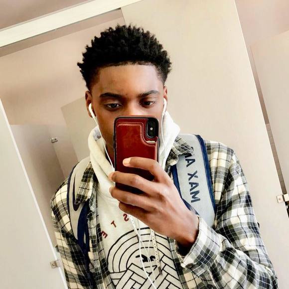 Meet your Posher, Brandon - Picture 1 of 1